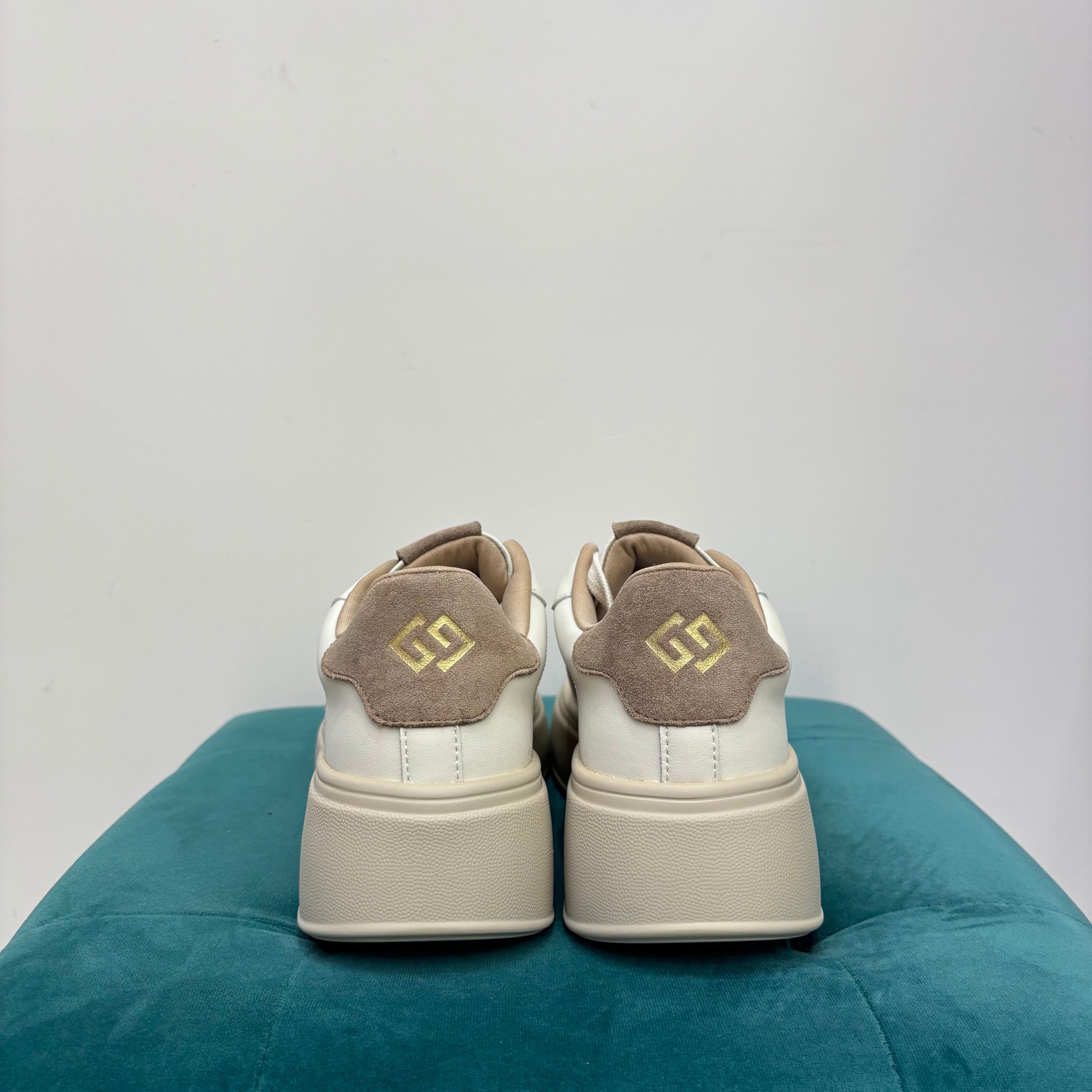 platform panna  back