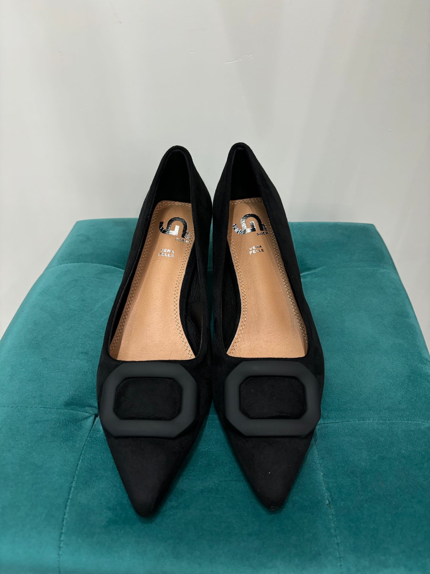 Décolleté Kitten Heel Nero