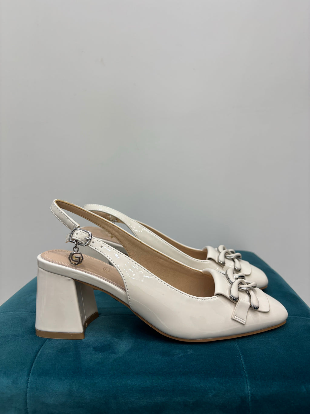 Mary Jane Crema