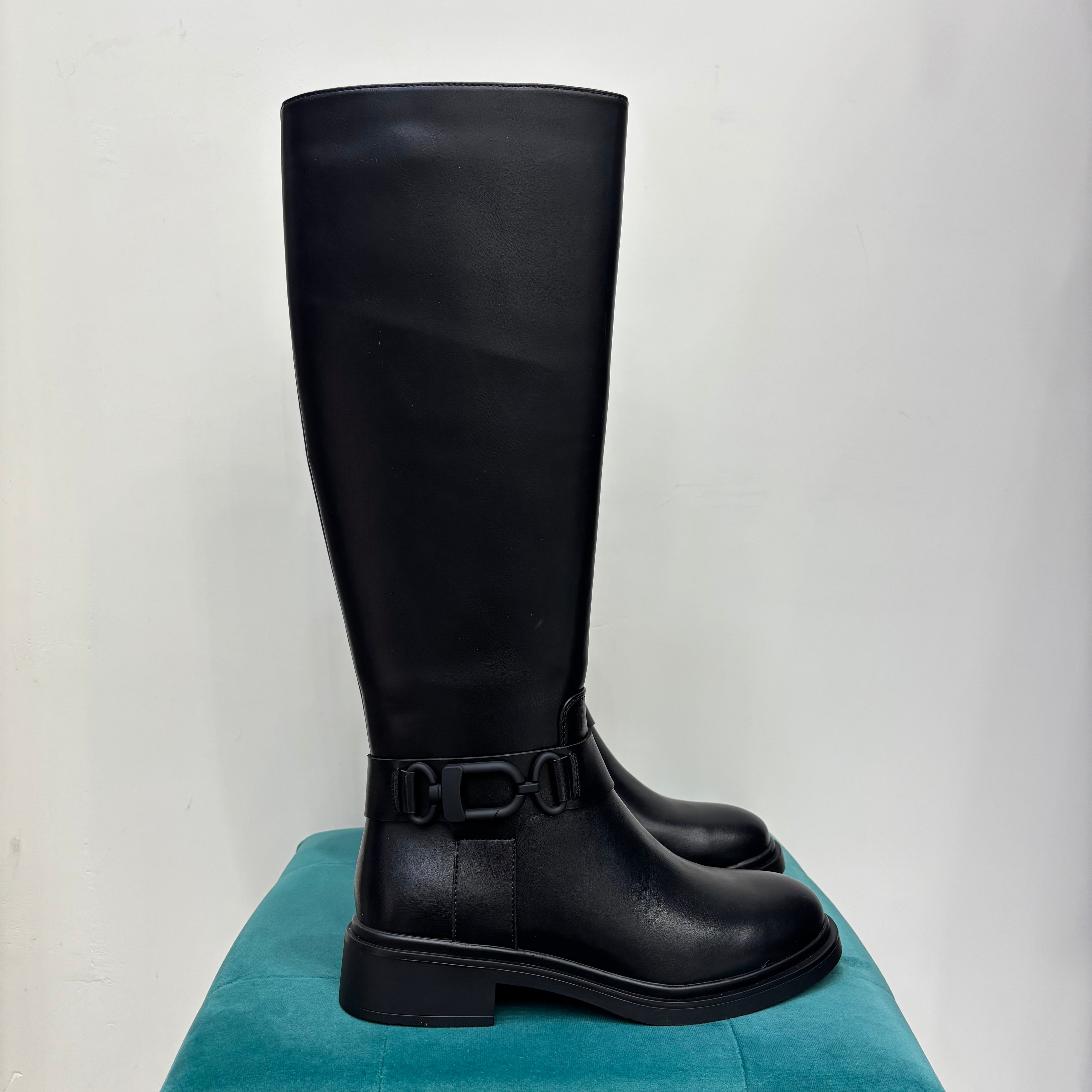 Stivali Alti Fibbia
